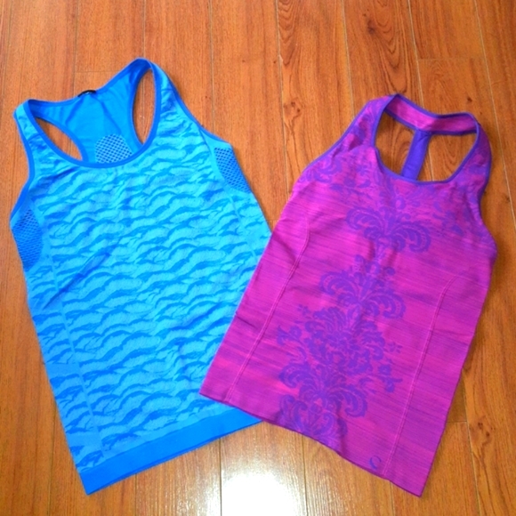 (M)🔥Bundle🔥 of 2 Tank Tops 1 Adidas 1 Climawear Active Tank Top - Picture 3 of 13
